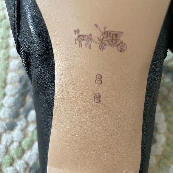 Coach woman’s ankle boots size 8 - Picture 5 of 6